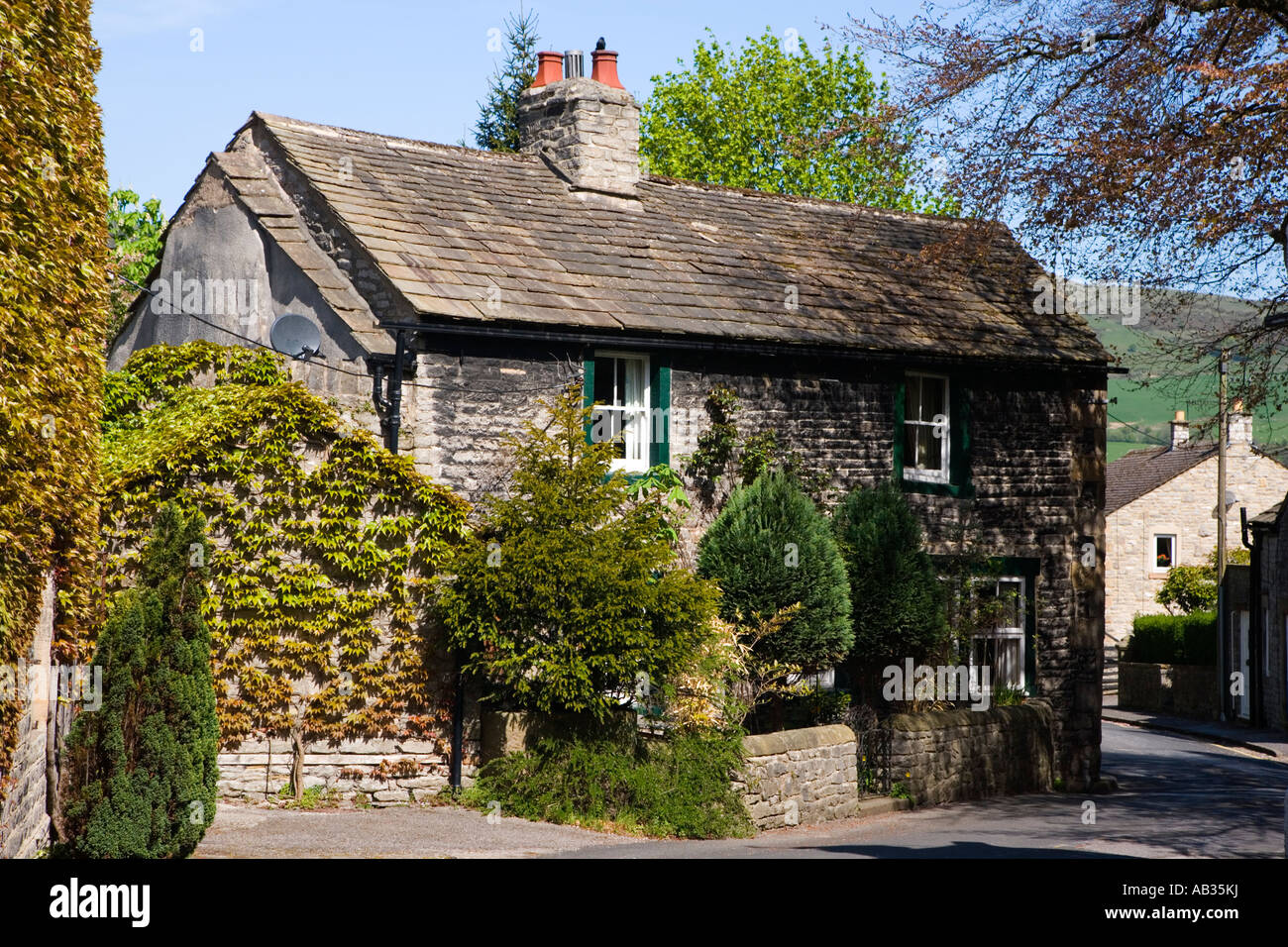 A quiet lane in Castleton in the Peak District in Derbyshire England Britain Uk Stock Photo