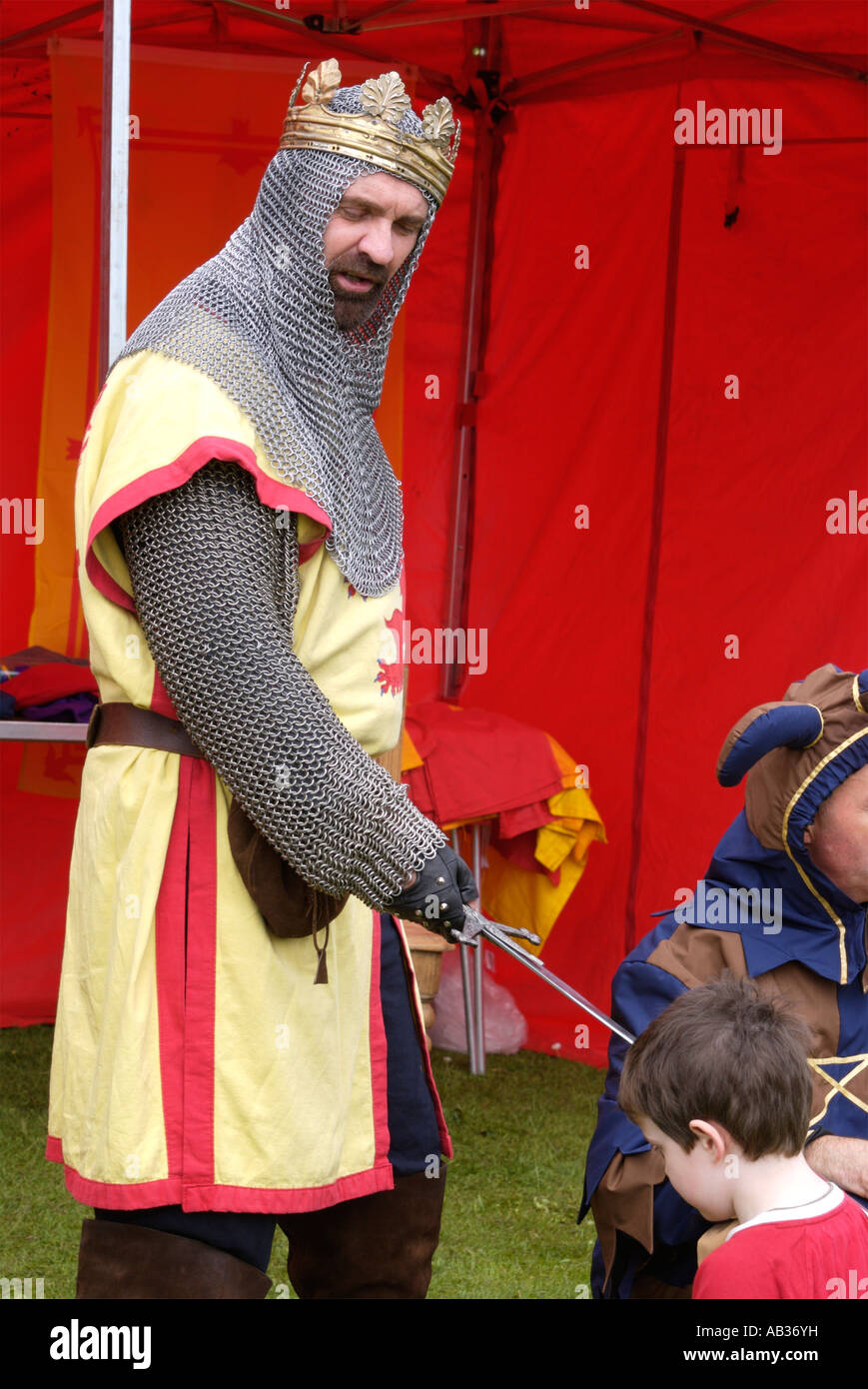 King Knighting Stock Photos & King Knighting Stock Images - Alamy