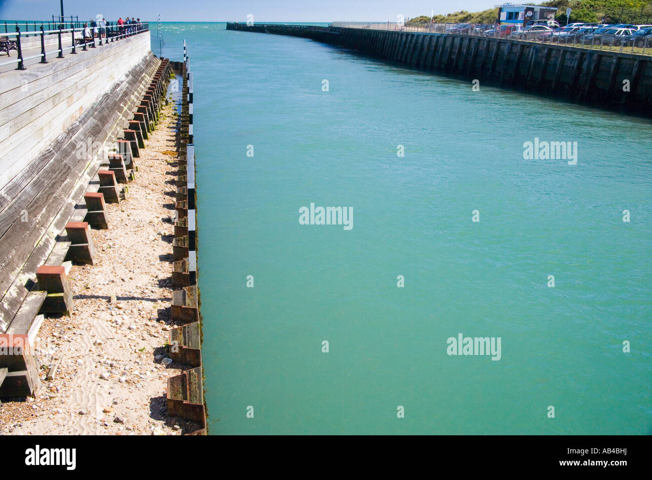 littlehampton harbour entrance Stock Photo Alamy