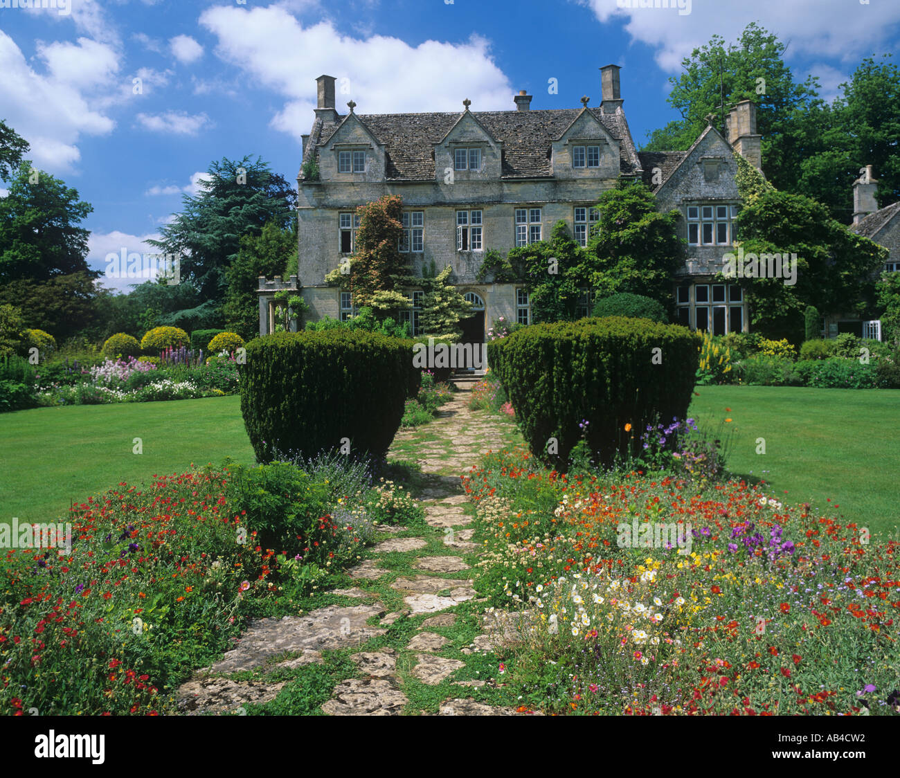 Barnsley house garden hires stock photography and images Alamy