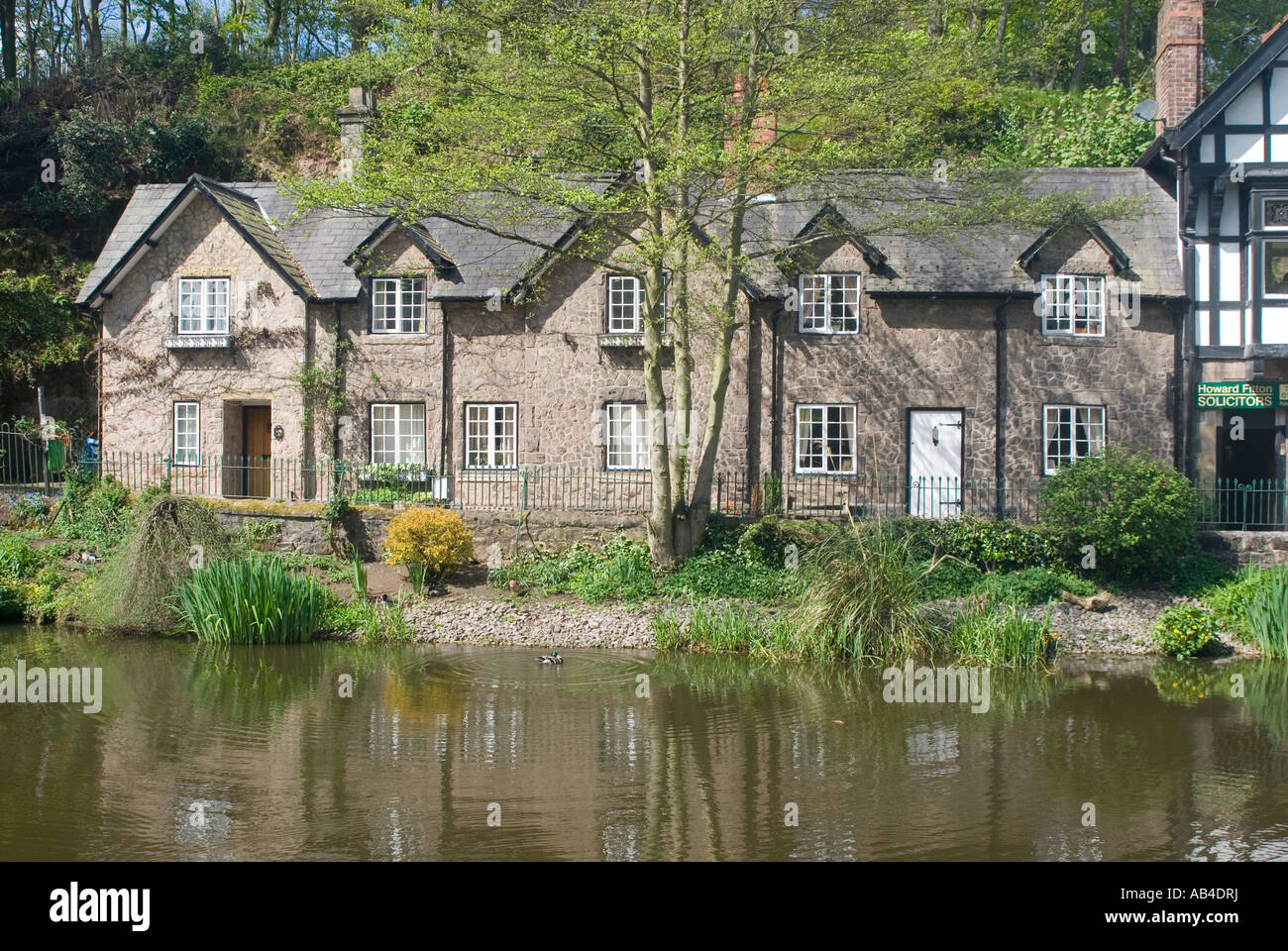 Lower dam and waterside cottages in the historic village of Lymm in Cheshire Stock Photo Alamy