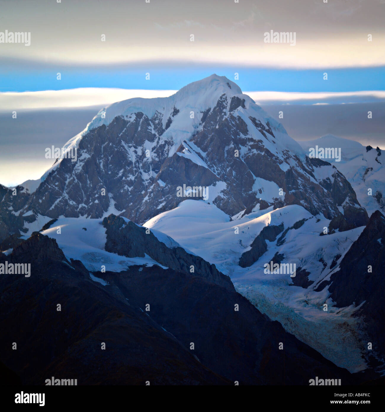 Exploring aoraki mount cook hi-res stock photography and images - Alamy