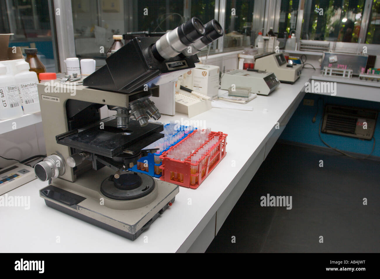 Microscope in a laboratory Stock Photo - Alamy