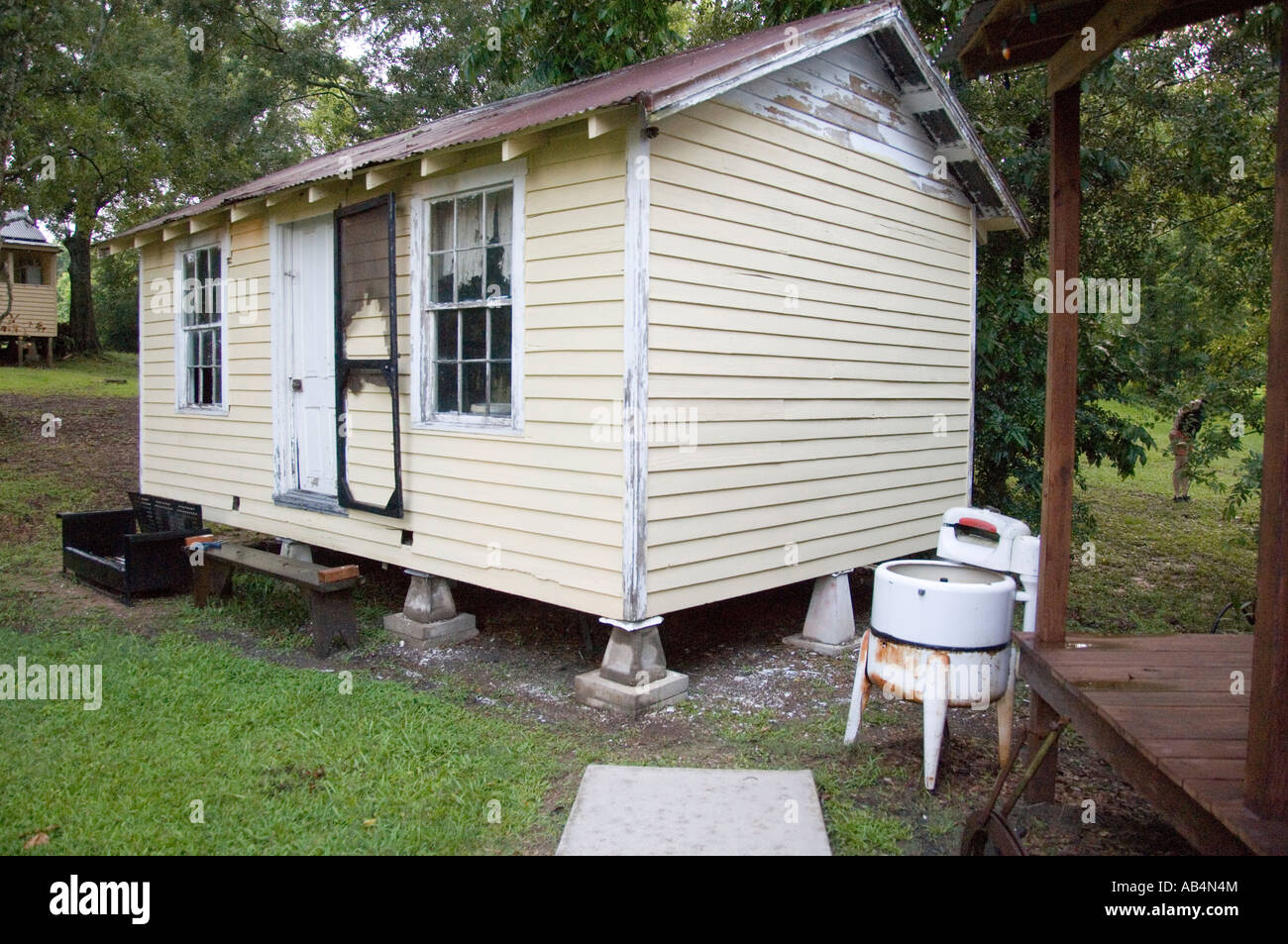 Bayou Cabin Breaux Bridge Louisiana Stock Photo 12776899 Alamy