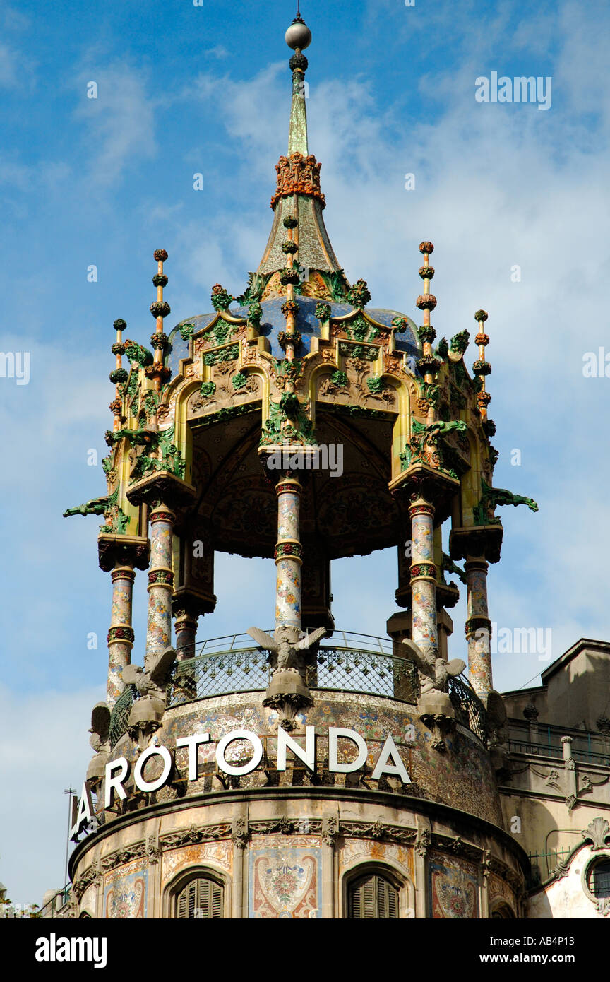 Pillar supports hi-res stock photography and images - Alamy