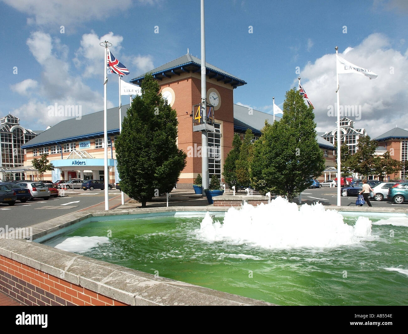 West Thurrock Essex Lakeside shopping complex fountain outside the main