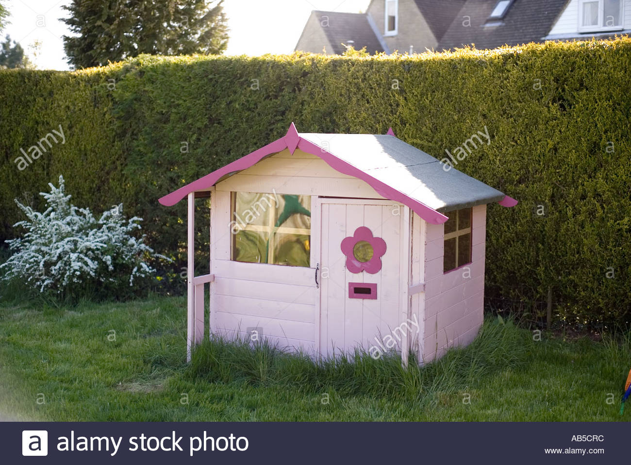 pink wendy house