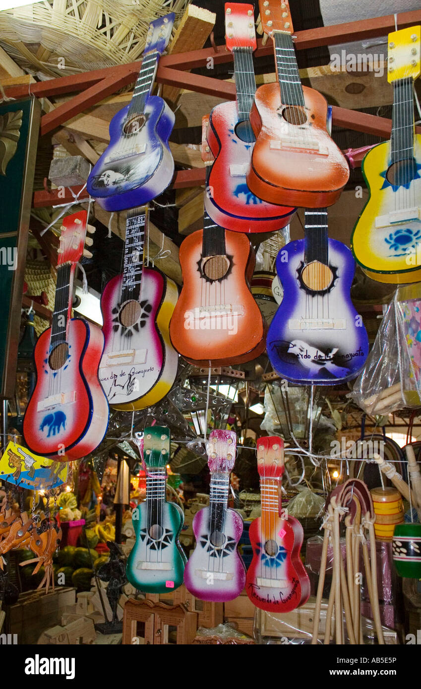 Mexican Guitars Stock Photos & Mexican Guitars Stock Images Alamy