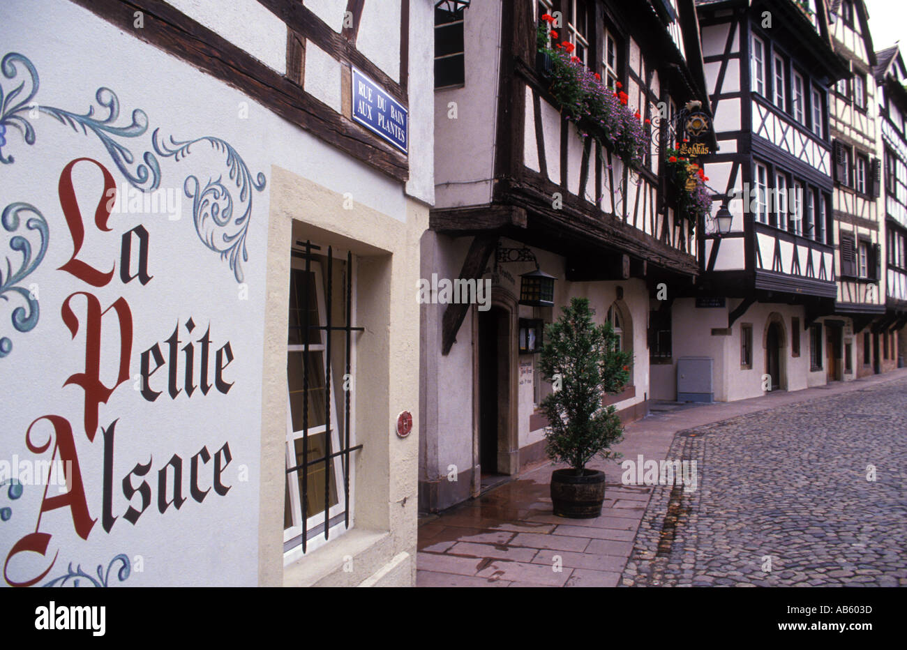 Rue du bain aux plantes hi-res stock photography and images - Alamy