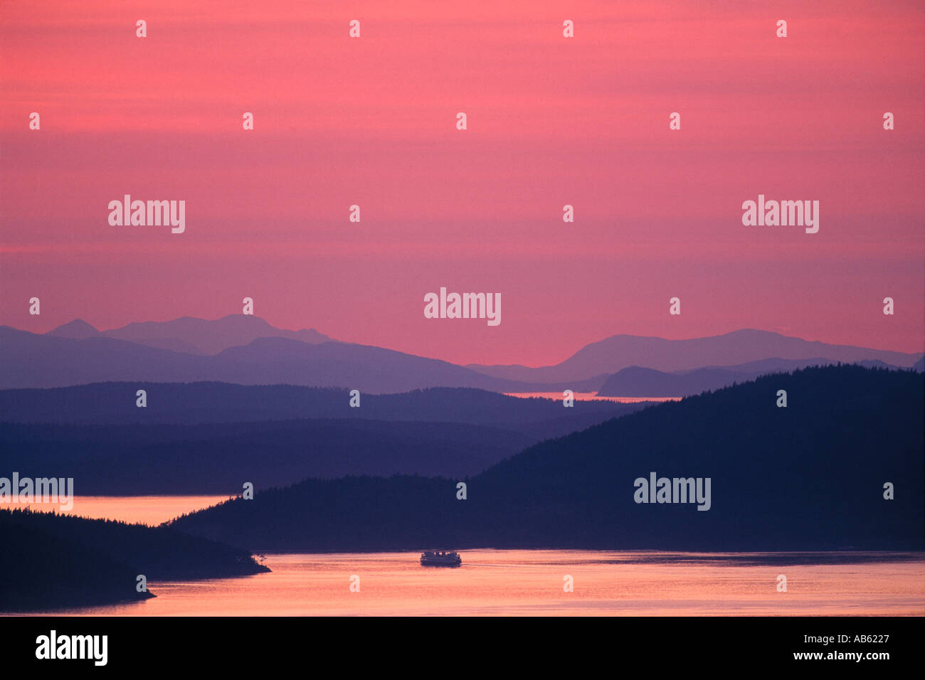 Anacortes ferry hi-res stock photography and images - Alamy