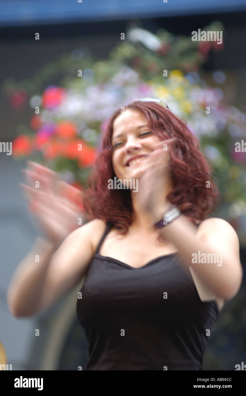 Action clapping hi-res stock photography and images - Alamy