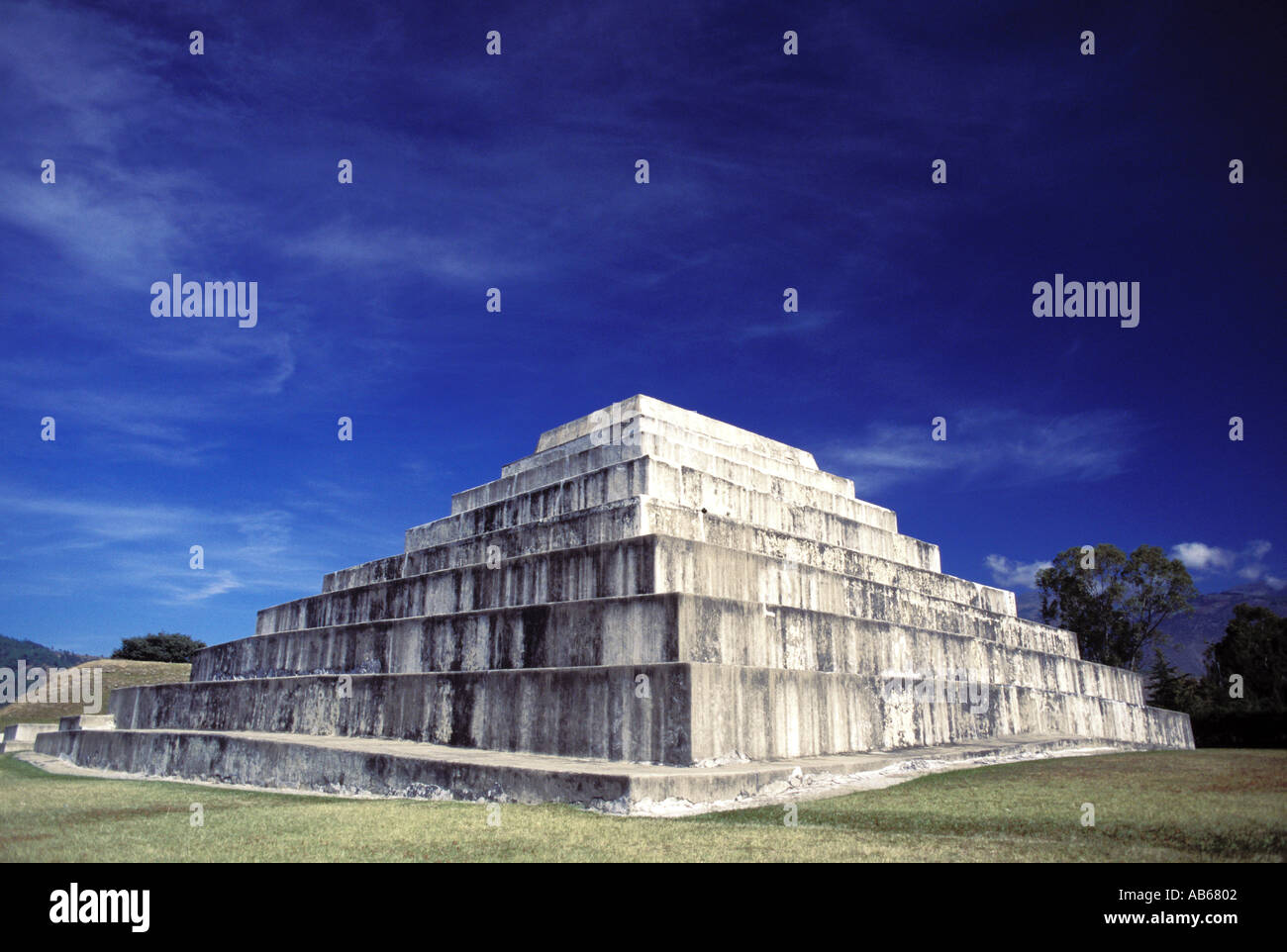 Zaculeu Guatemala old capital of Mam Mayan in pre conquest times Stock Photo