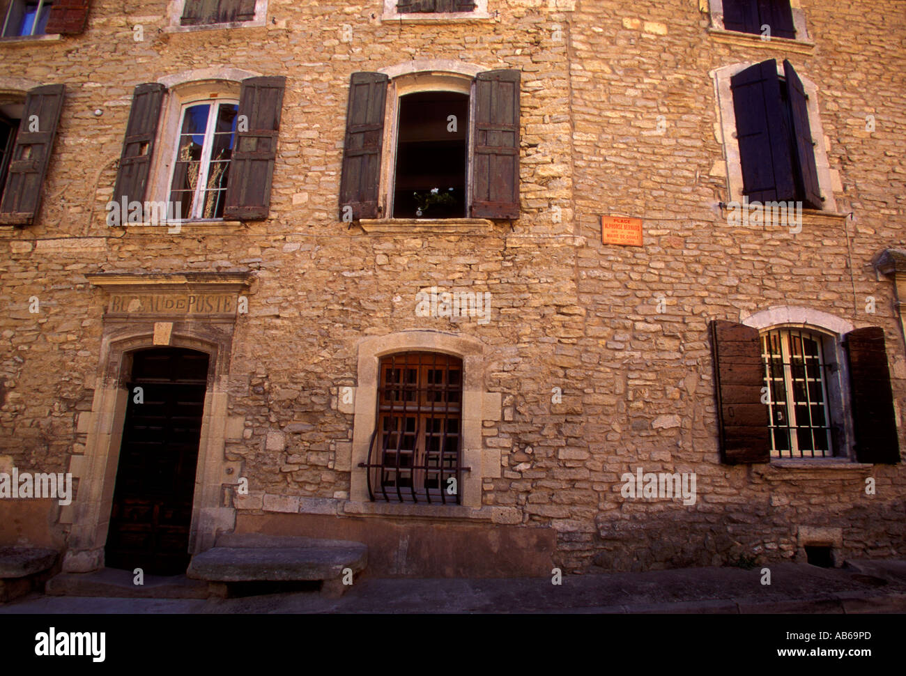 French post office, post office, postal service, poste, Place Alphonse