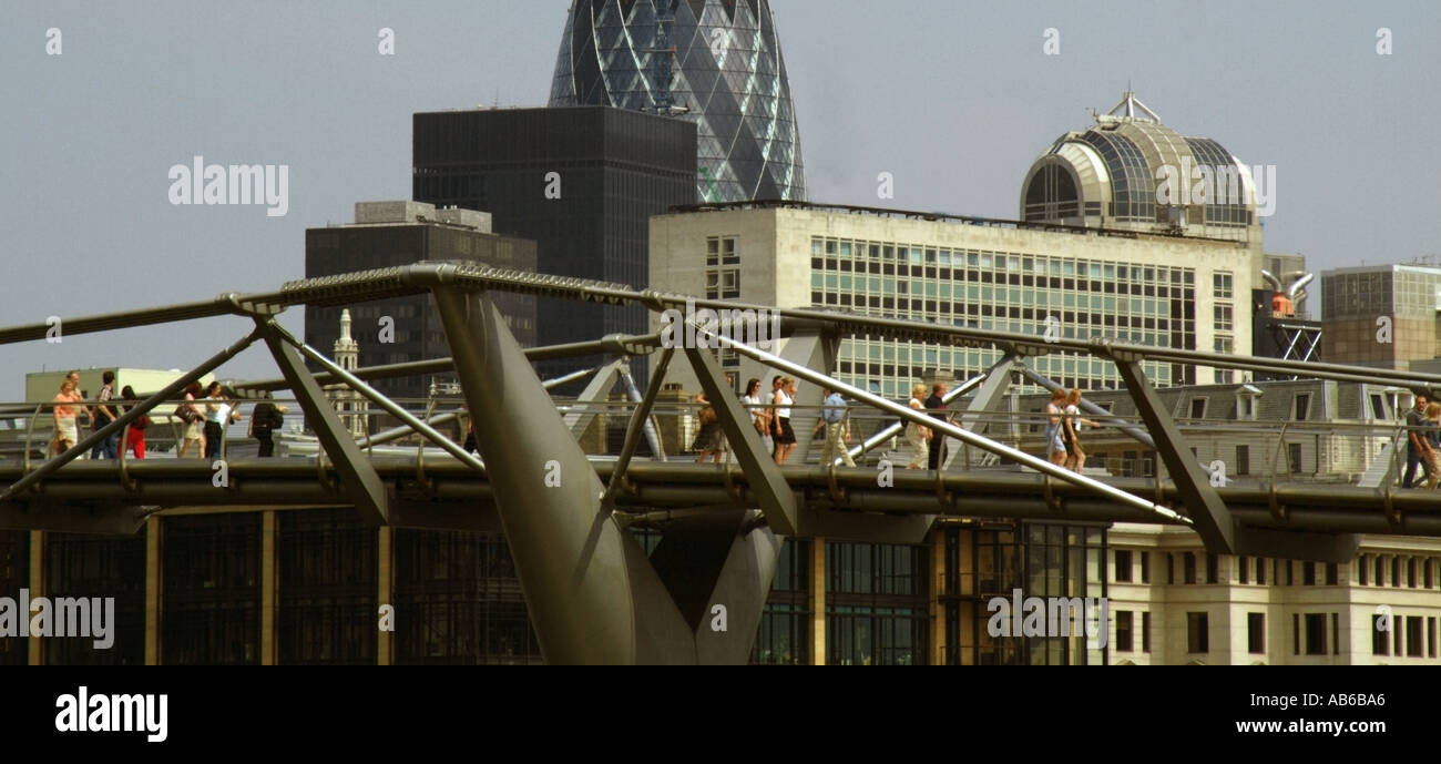 london river thames the millenium bridge Stock Photo
