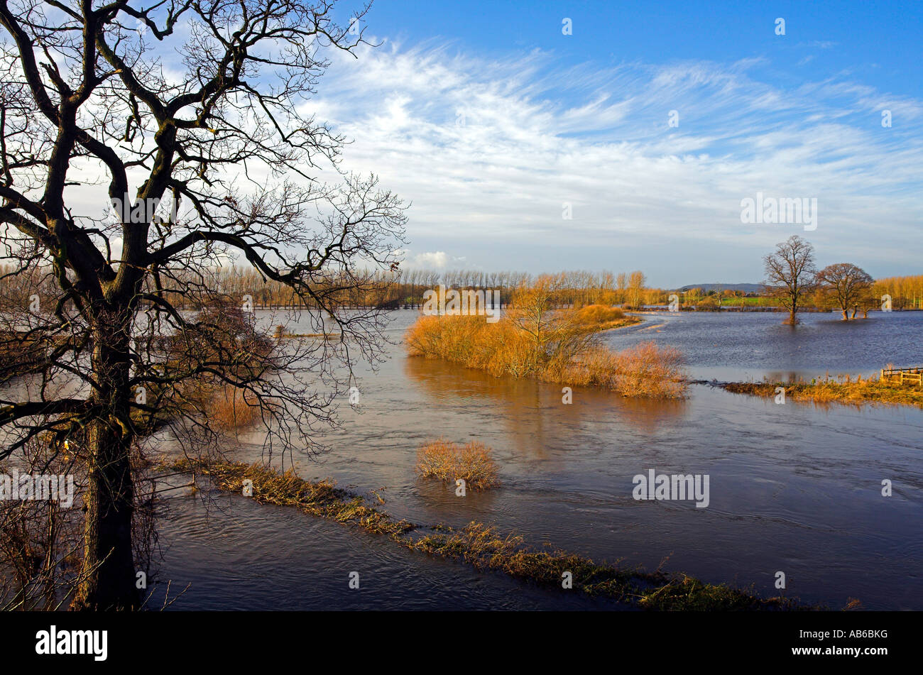 Cheshire Rivers Farndon cheshire hi-res stock photography and images - Alamy