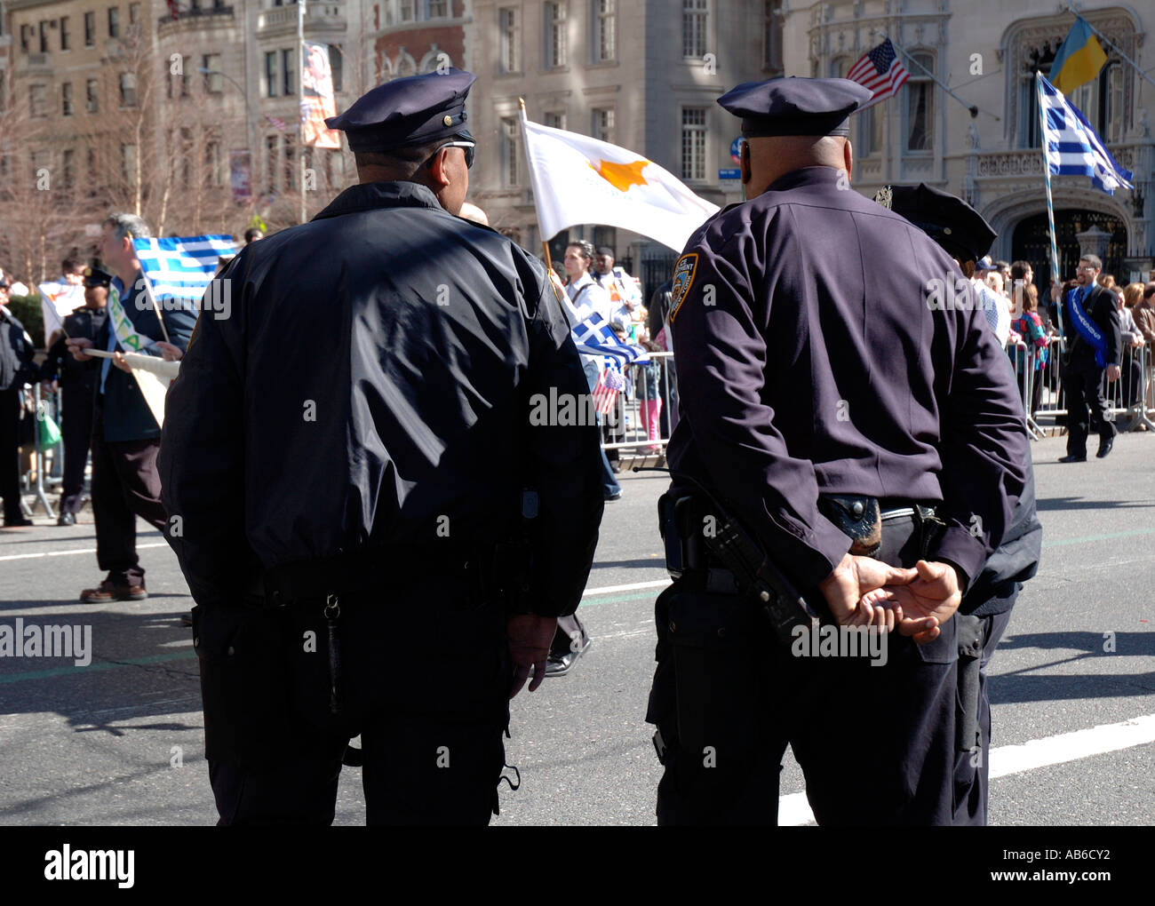 New York City Policemen on duty at parade Stock Photo - Alamy