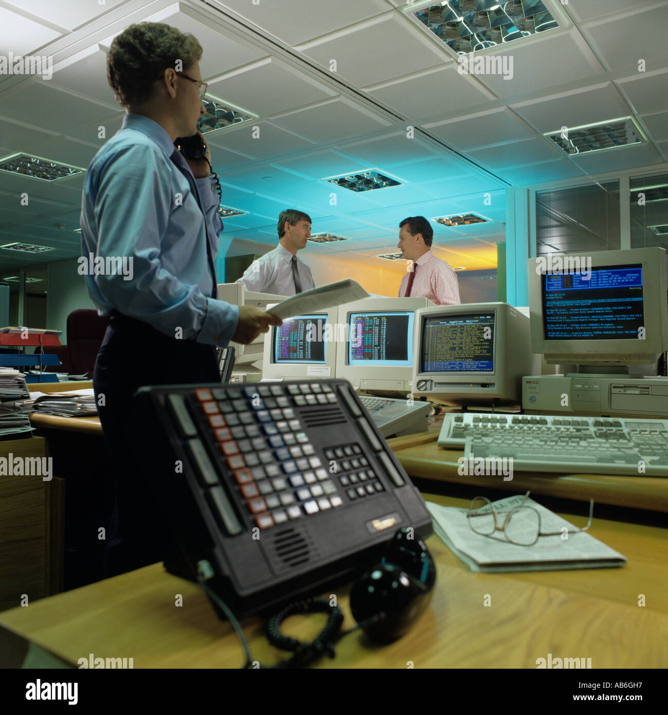 Hi tec office hi-res stock photography and images - Alamy