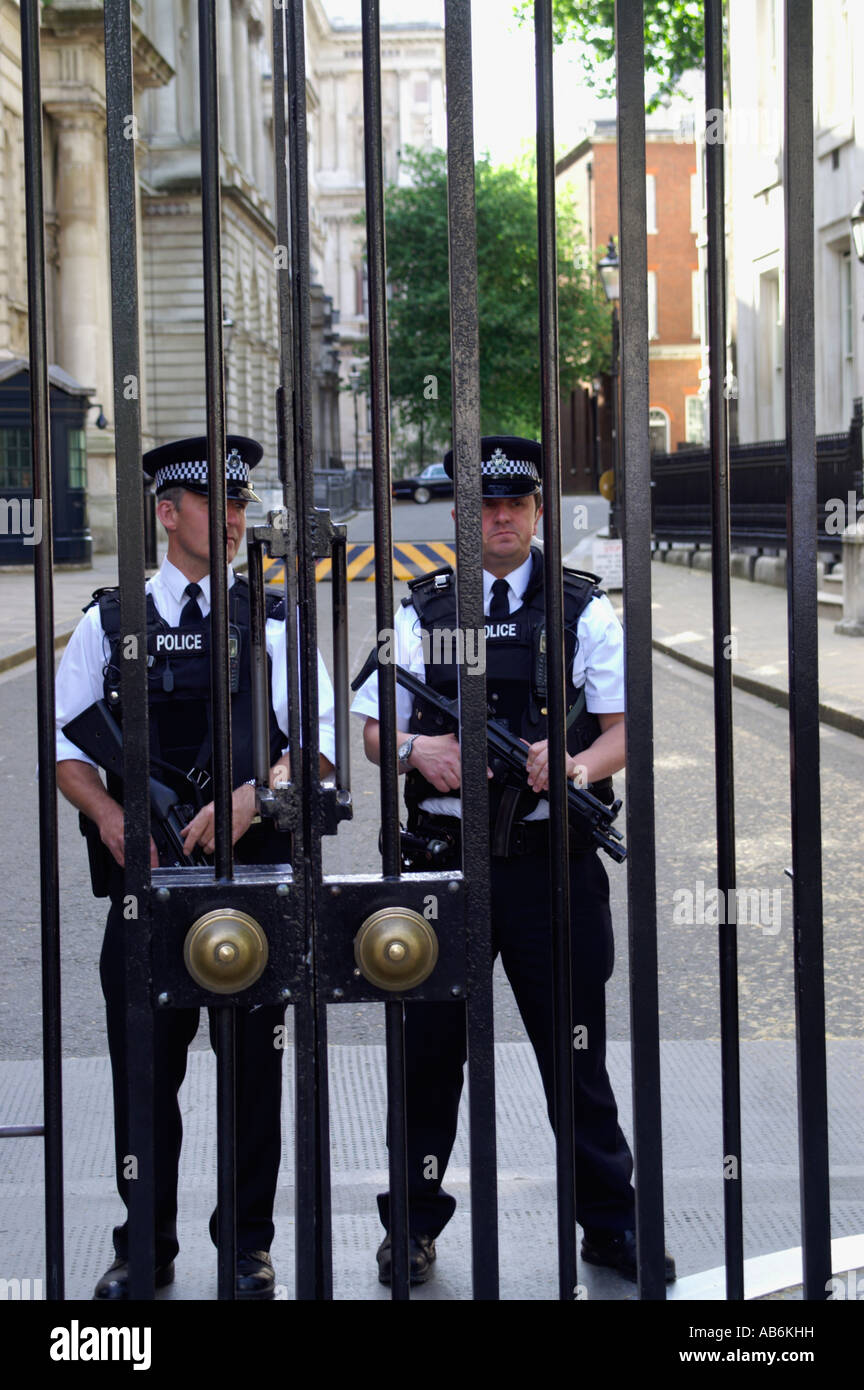 Armed Police Downing Street London Stock Photo