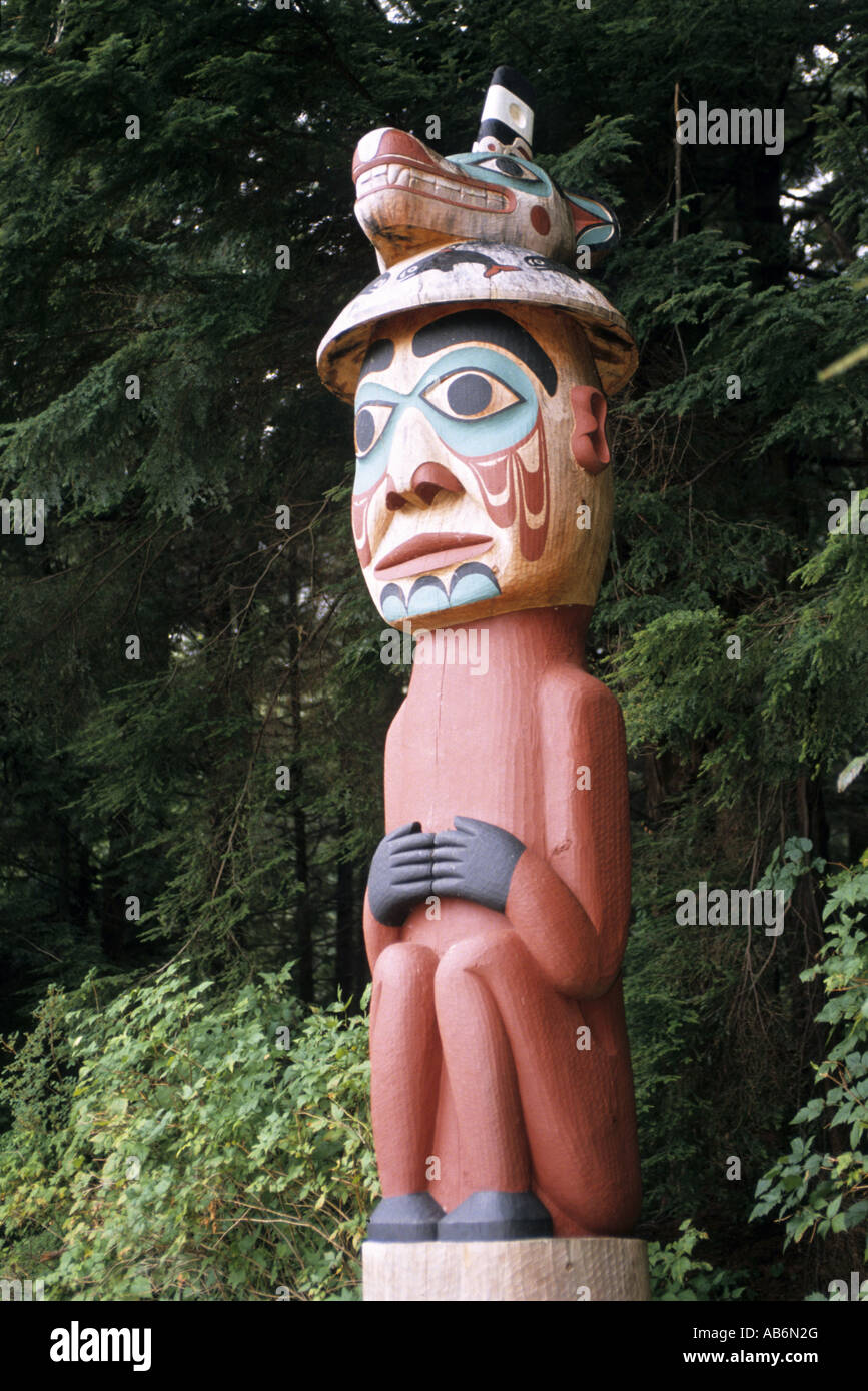 Totem poles native alaskan hi-res stock photography and images - Alamy