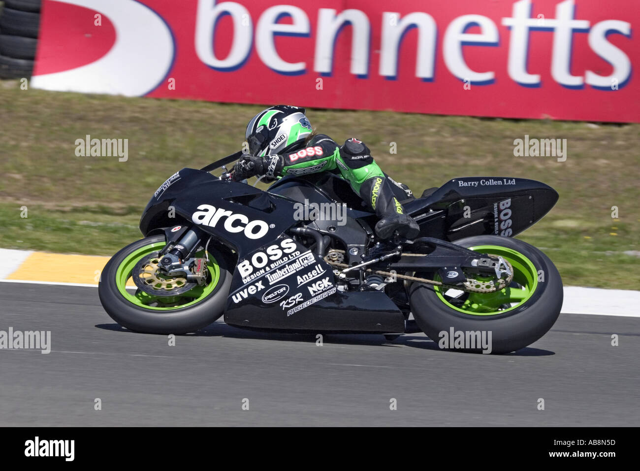 Nick Medd riding for Arco Medd Racing team at the Scottish round of the  British Superbike Championship 2005 Stock Photo - Alamy
