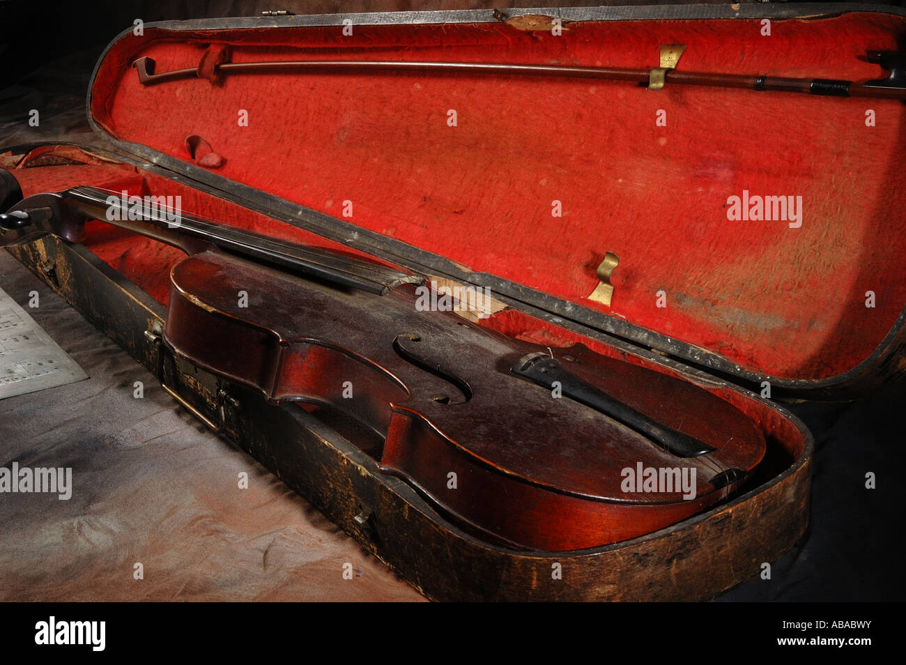 Antique violin stringed instrument Stock Photo Alamy