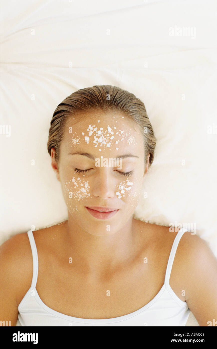 Woman body scrub alone hi-res stock photography and images - Alamy