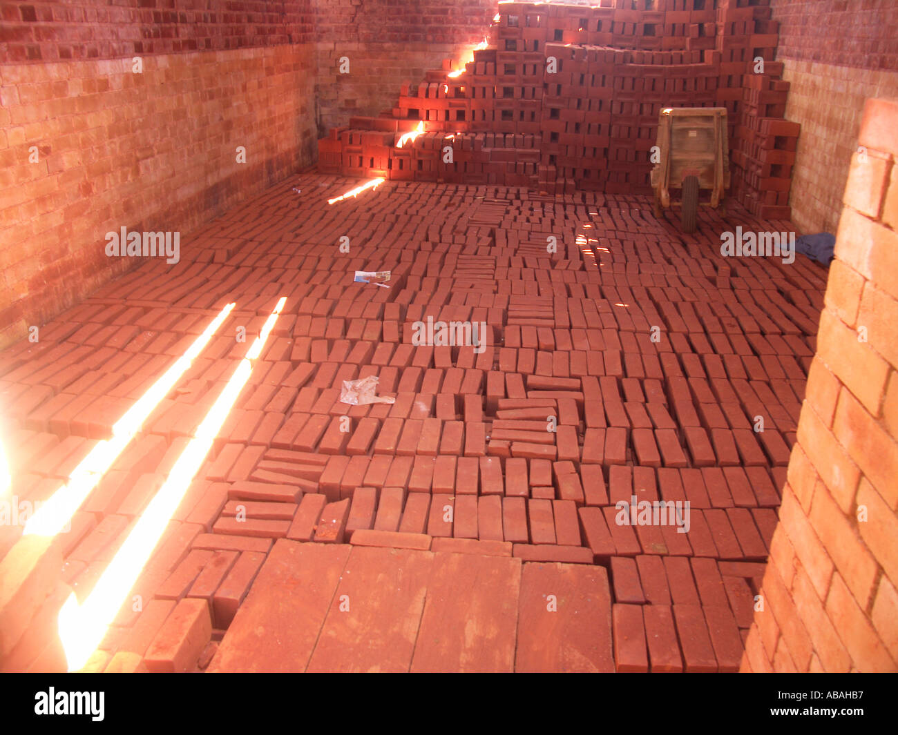 Kiln fired bricks hires stock photography and images Alamy