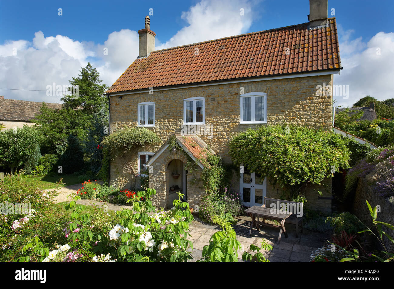Plum Tree Cottage an English property released cottage Milborne Port nr
