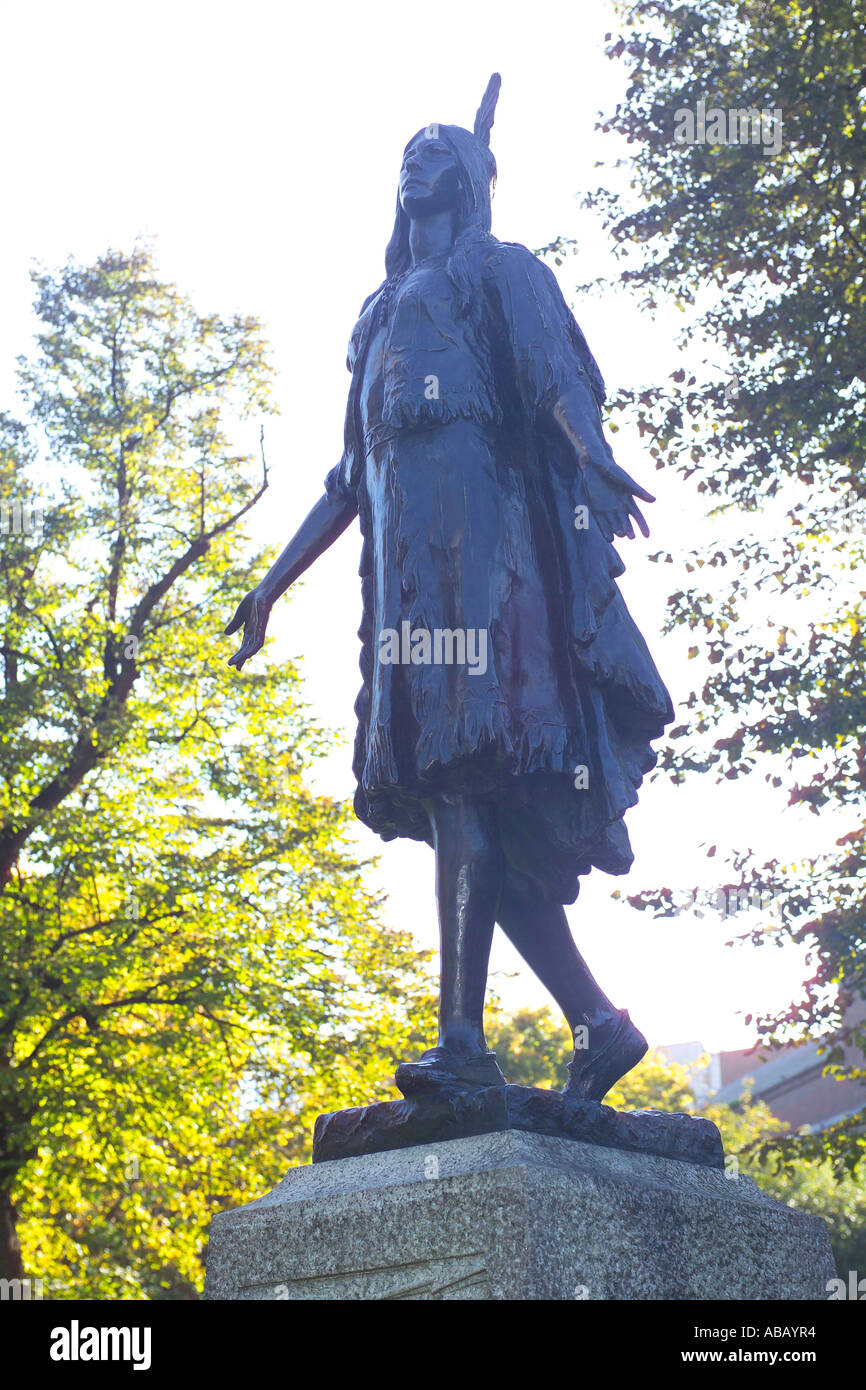 Kent, Gravesend, Pocahontas Statue Stock Photo Alamy