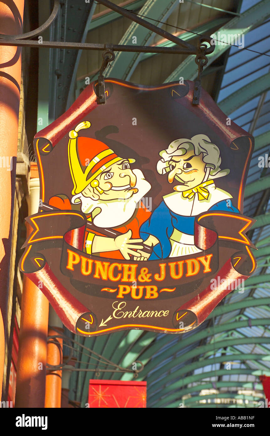 Covent Garden 'Punch & Judy Pub Sign Stock Photo Alamy