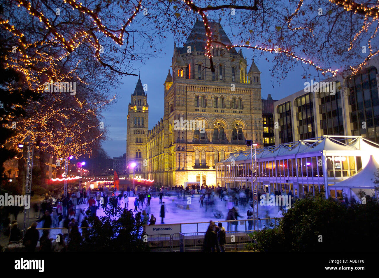 Natural History Museum, Christmas Ice Rink Stock Photo Alamy