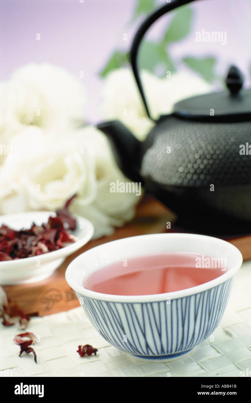 Teacup and teapot Stock Photo Alamy