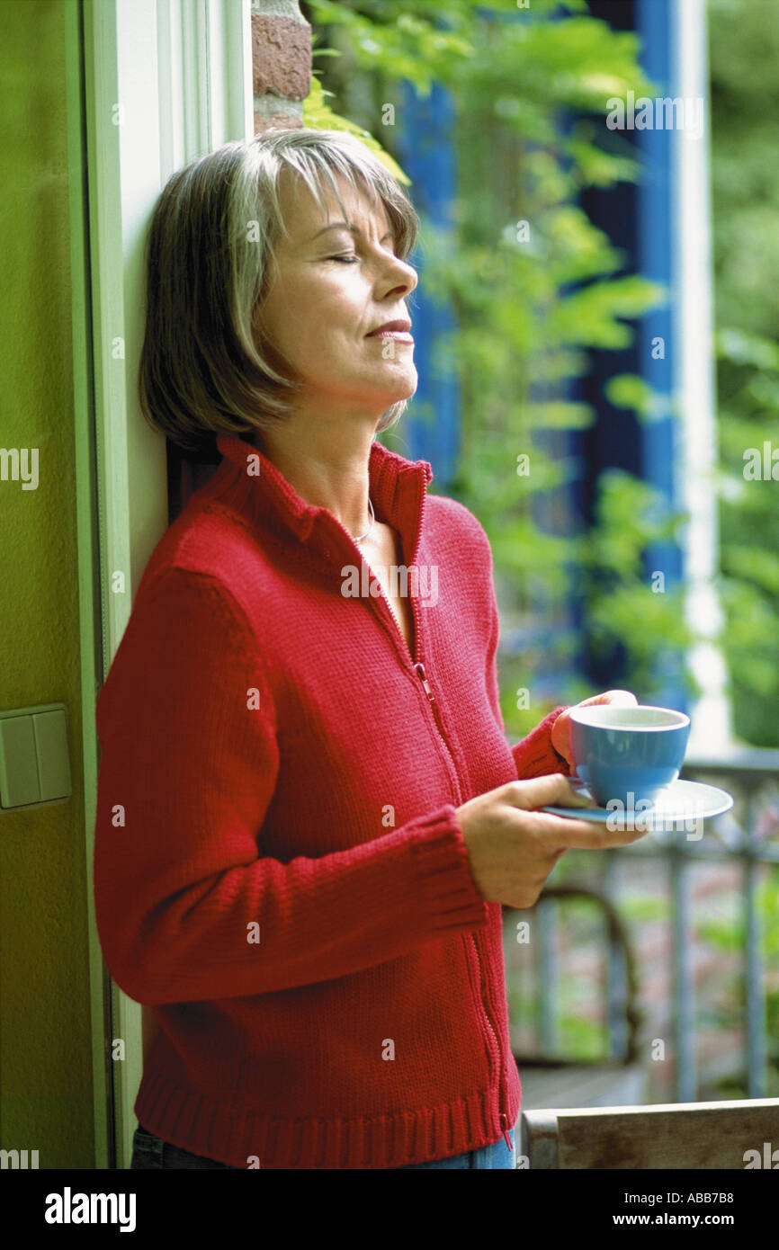 Older women having tea hi-res stock photography and images - Alamy