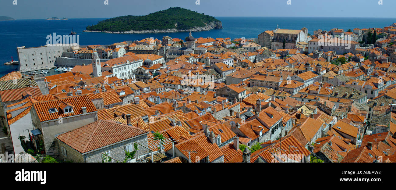rooftops in Dubrovnik Croatia Stock Photo - Alamy