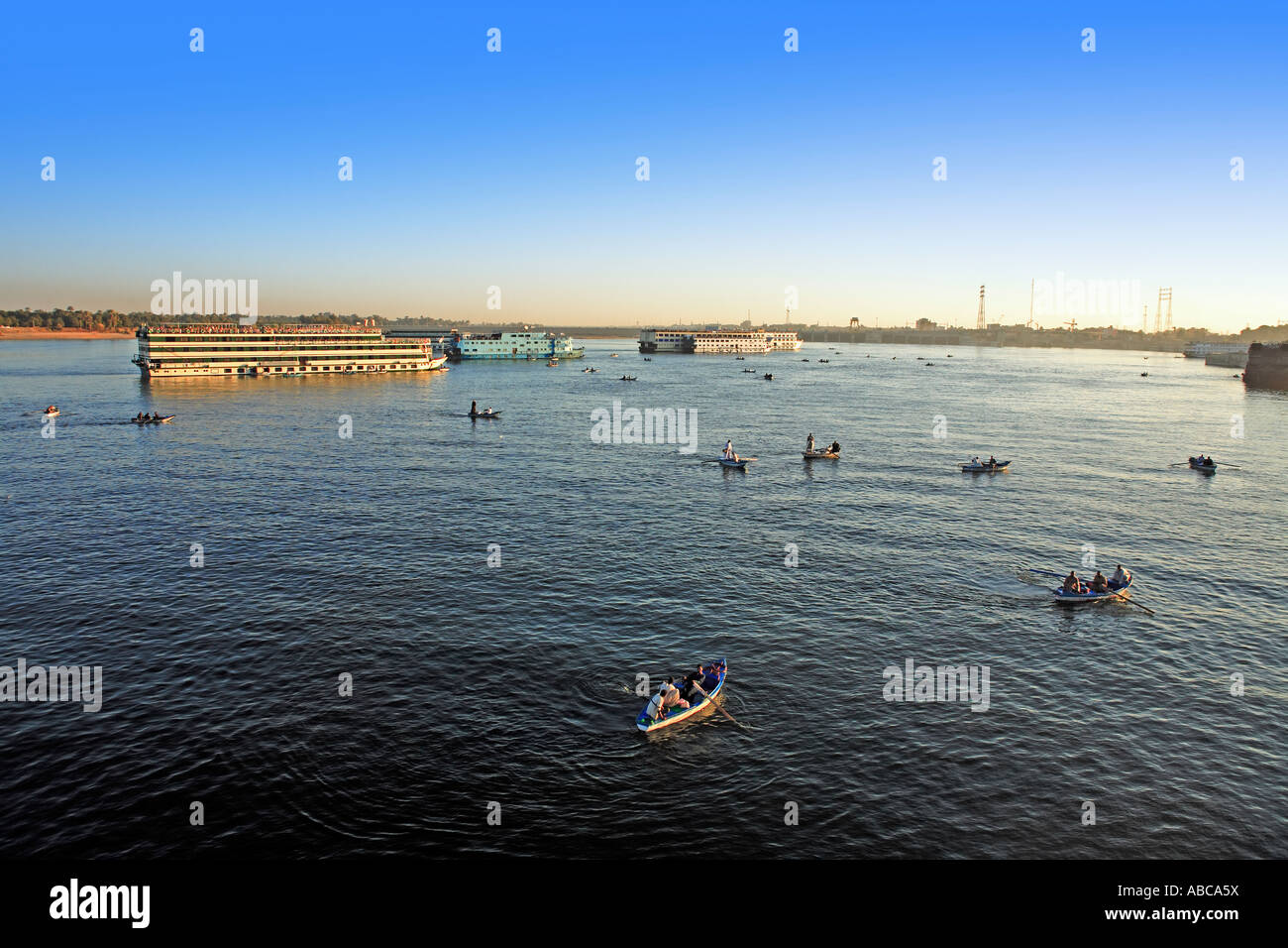 hotel boat cruising on the river nile in egypt Stock Photo - Alamy
