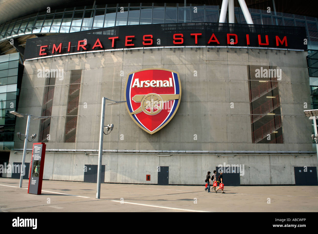 Arsenal stadium hi-res stock photography and images - Alamy