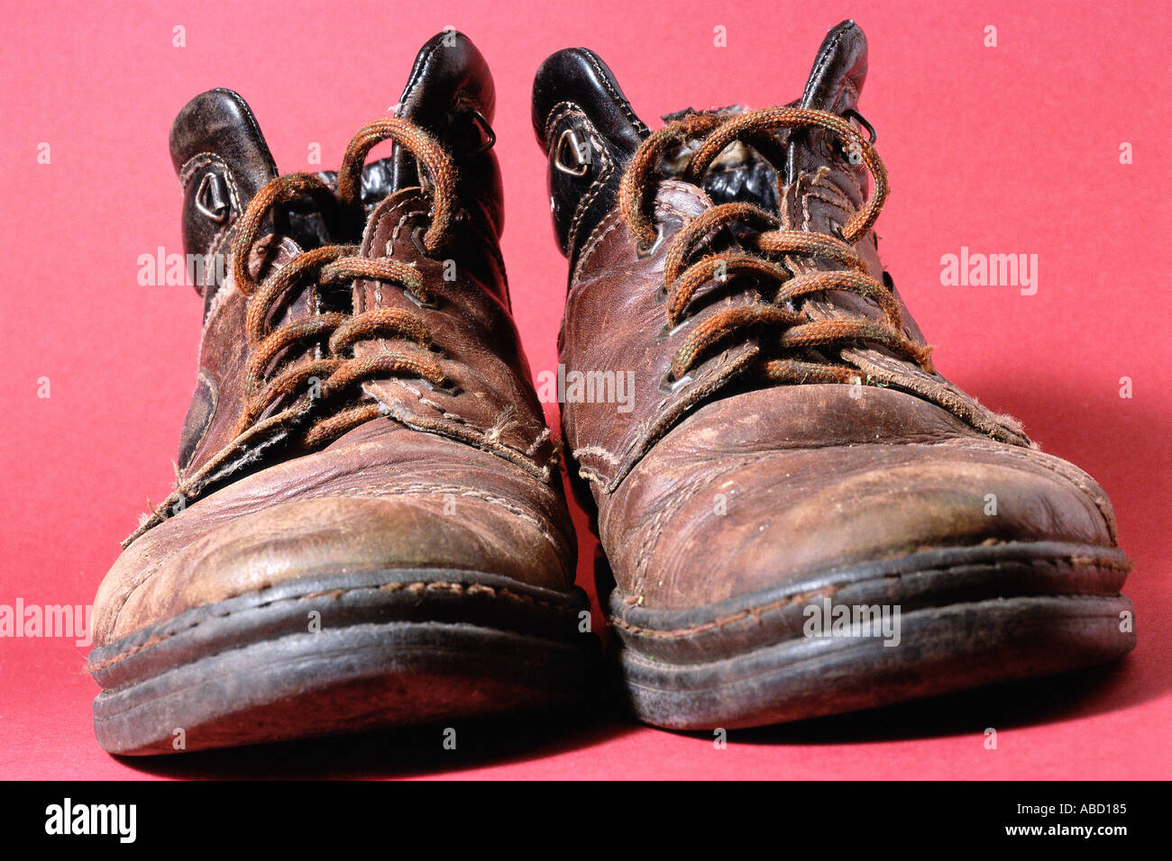 Pair of old boots Stock Photo - Alamy