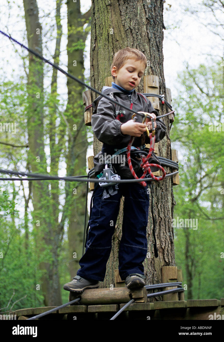 Attaching a rope hi-res stock photography and images - Alamy