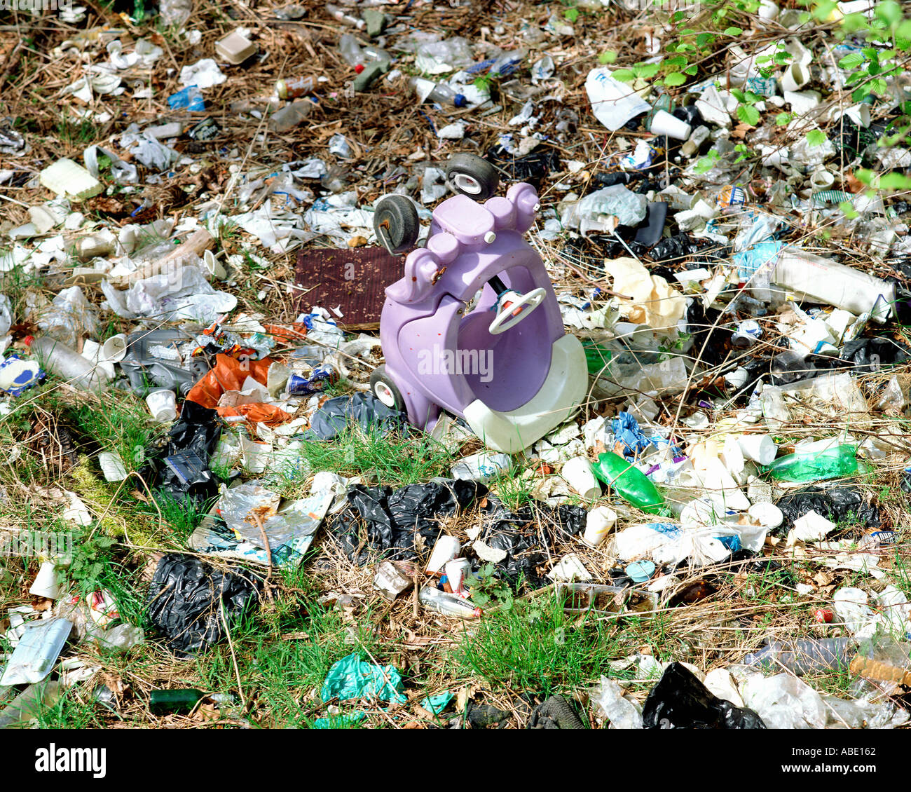 Rubbish dump hires stock photography and images Alamy