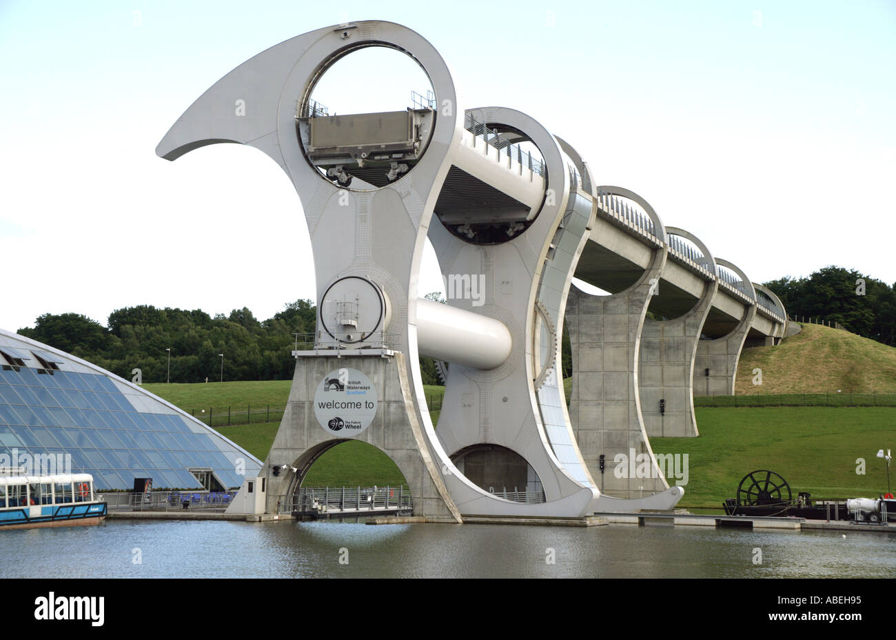 THE FALKIRK WHEEL WATERLIFT FORTH & CLYDE UNION CANALS FALKIRK SCOTLAND