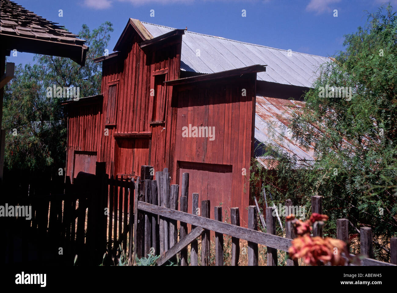 hollister barn