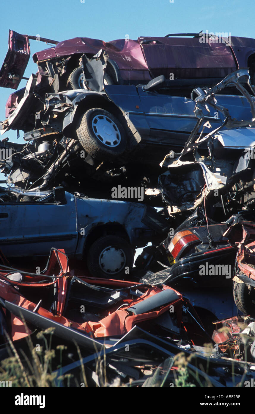 Junk yard automobiles hi-res stock photography and images - Alamy