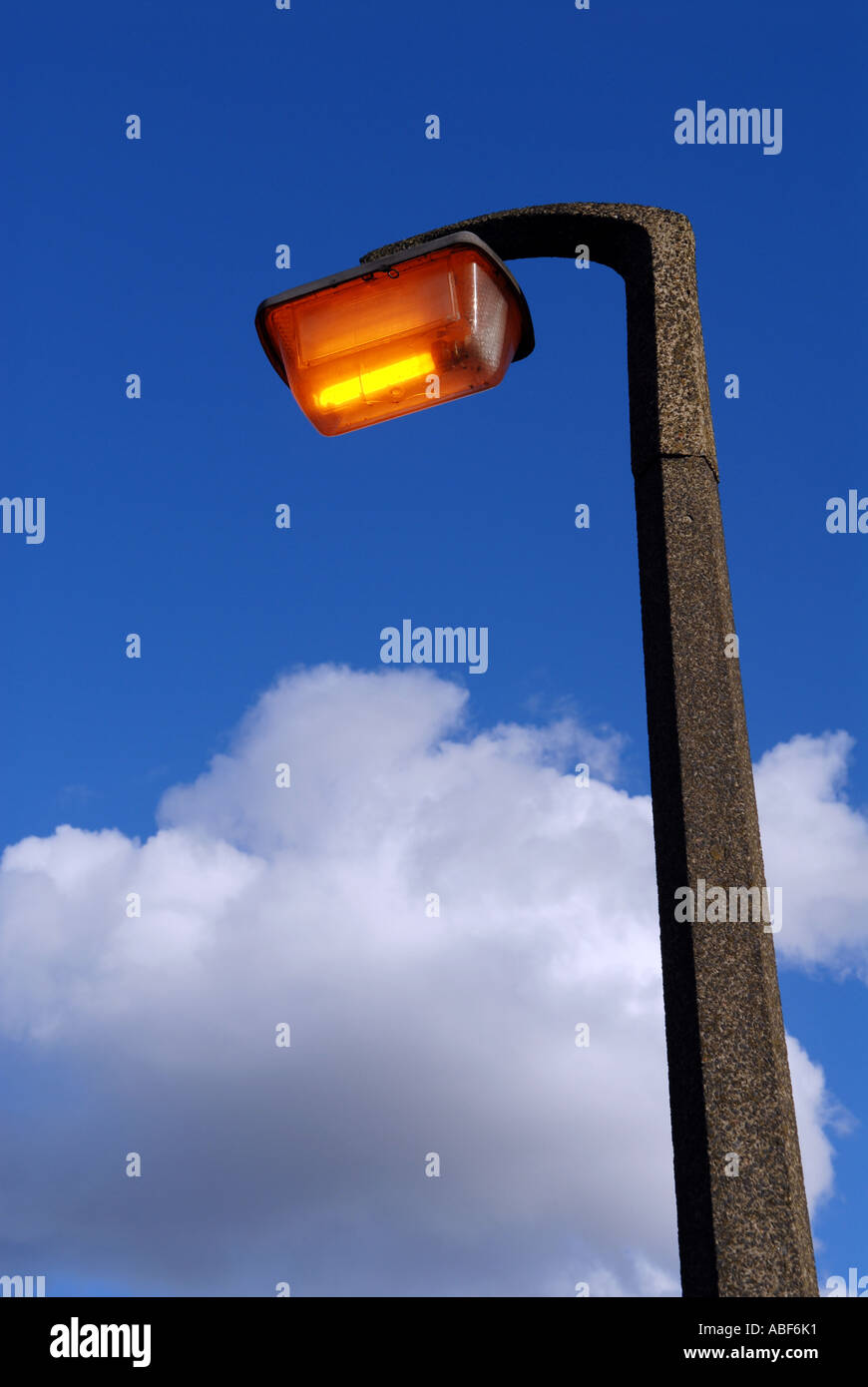 Old style london street lamp hi-res stock photography and images - Alamy