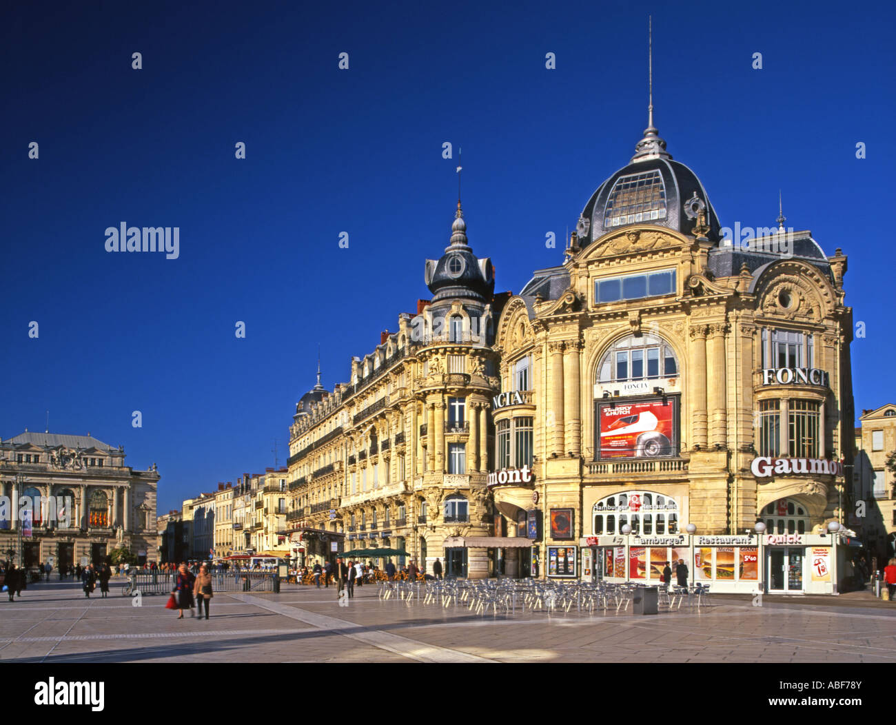 Cinéma Gaumont Place De La Comédie Montpellier Gaumont Cinema Stock Photos & Gaumont Cinema Stock Images - Alamy