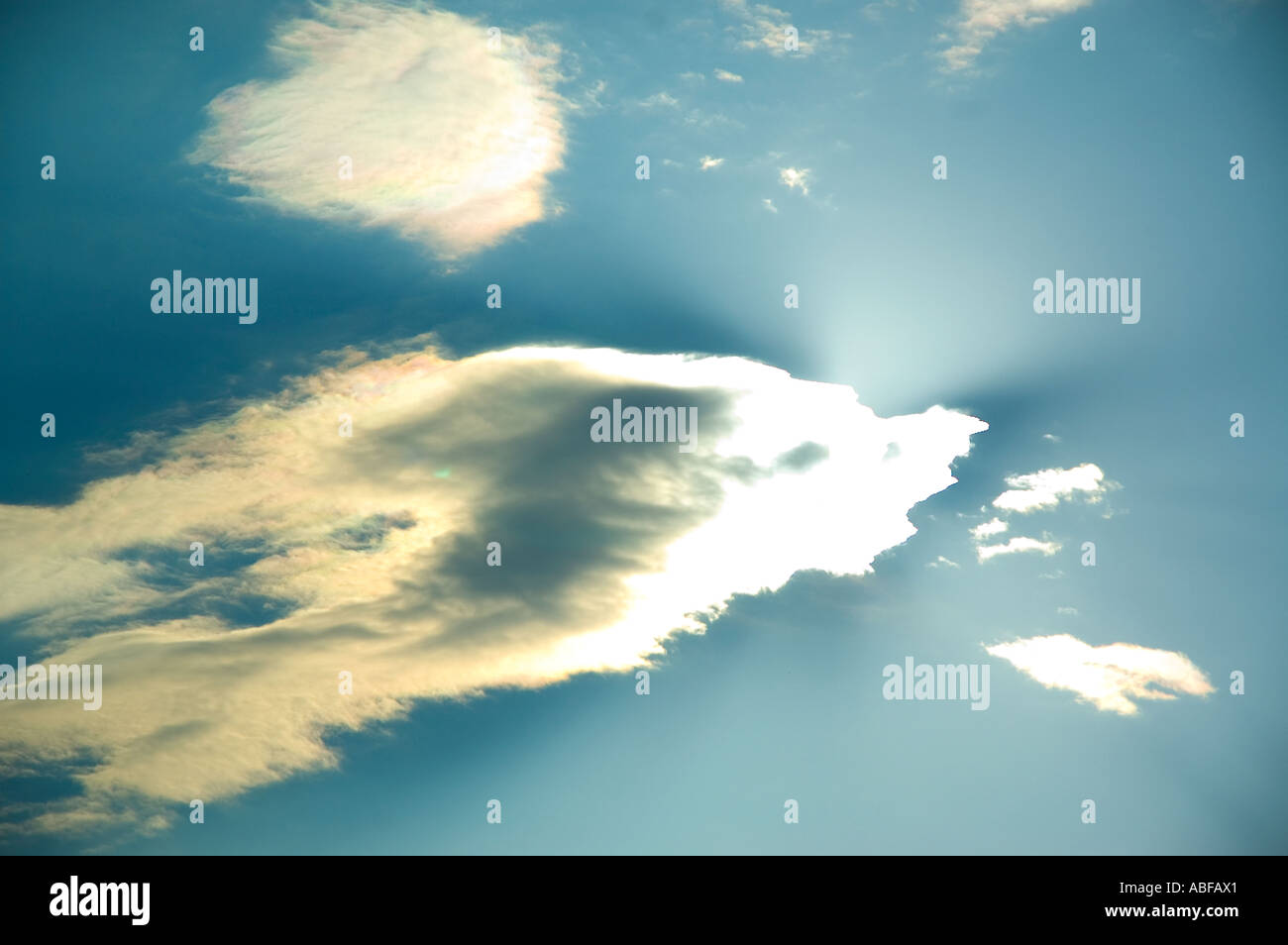 Sunbeam clouds hi-res stock photography and images - Alamy
