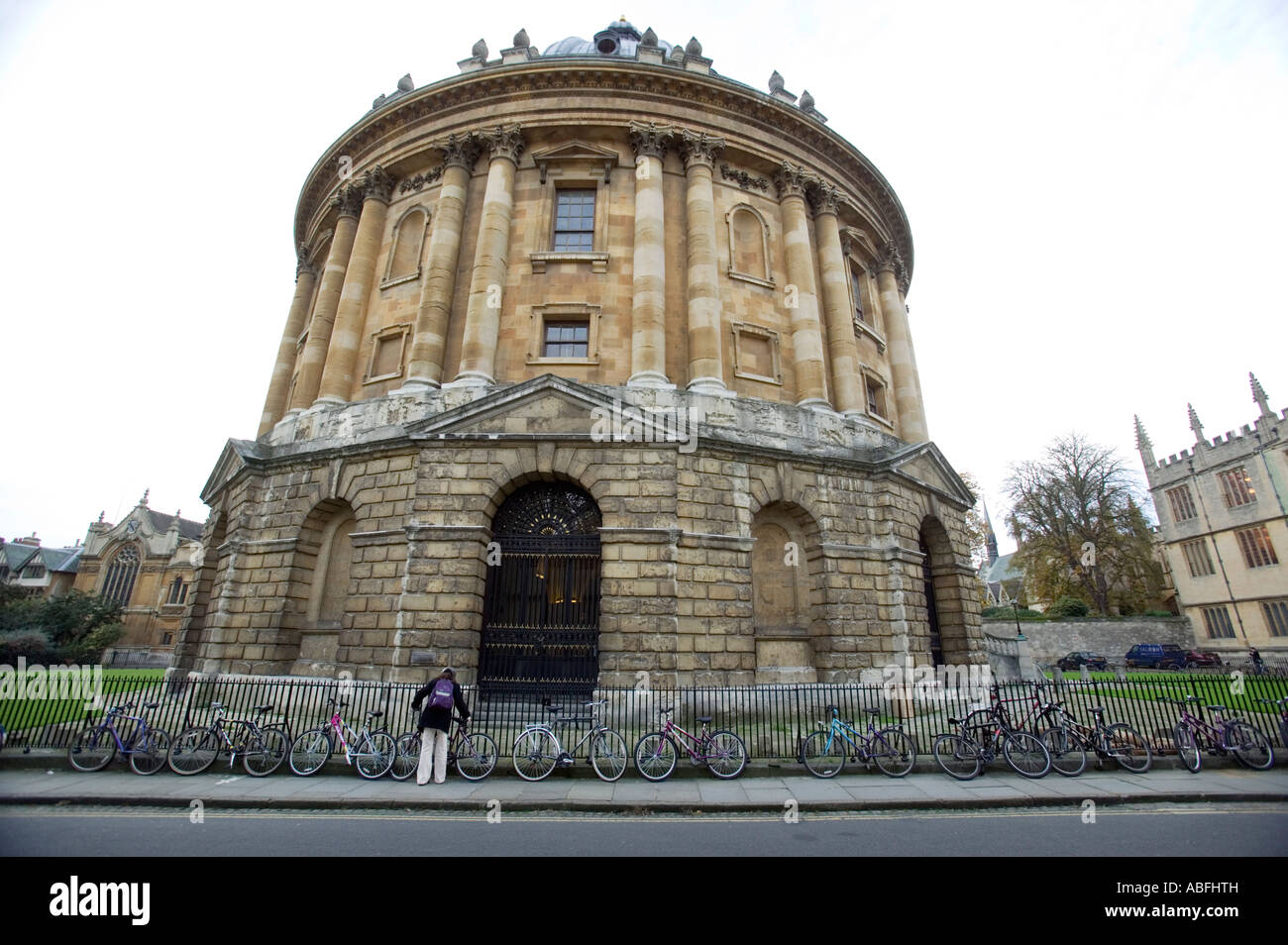 Bicycles parked in front of the Bodleian library in Oxford Stock Photo