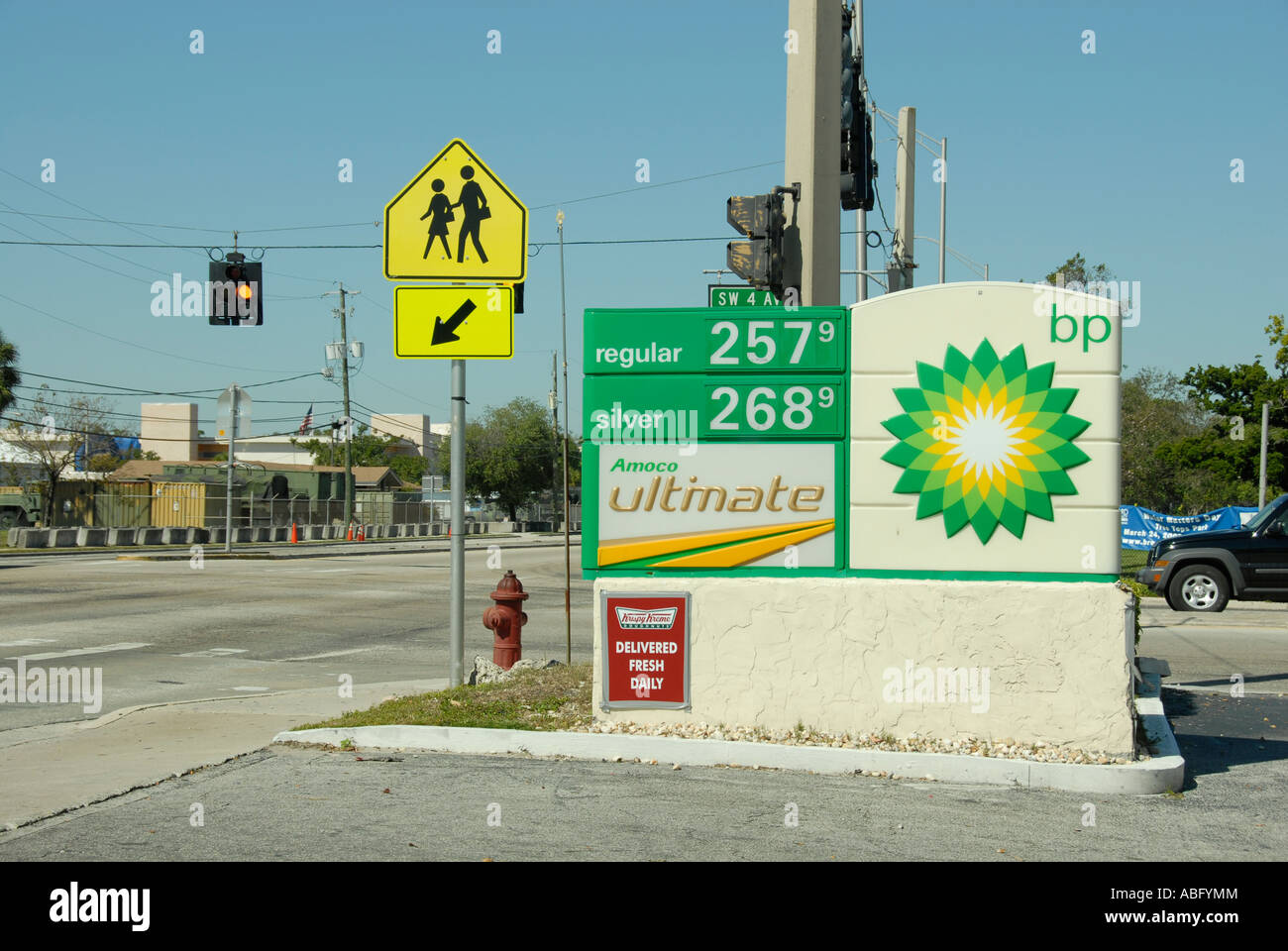 Corner gas station hires stock photography and images Alamy