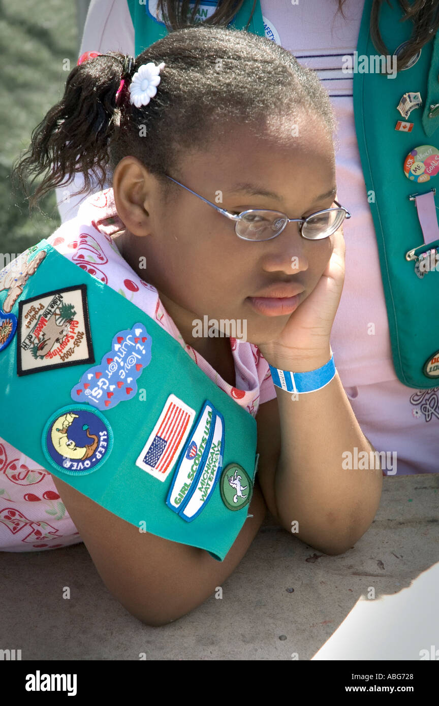 Sad 9 year old girl thinking hi-res stock photography and images - Alamy