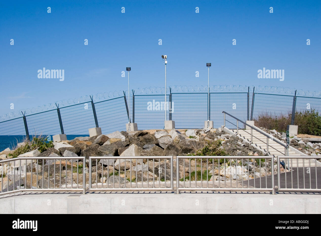 Security fence for protecting the G8 summit, Heiligendamm, Mecklenburg-Western Pomerania, Germany Stock Photo