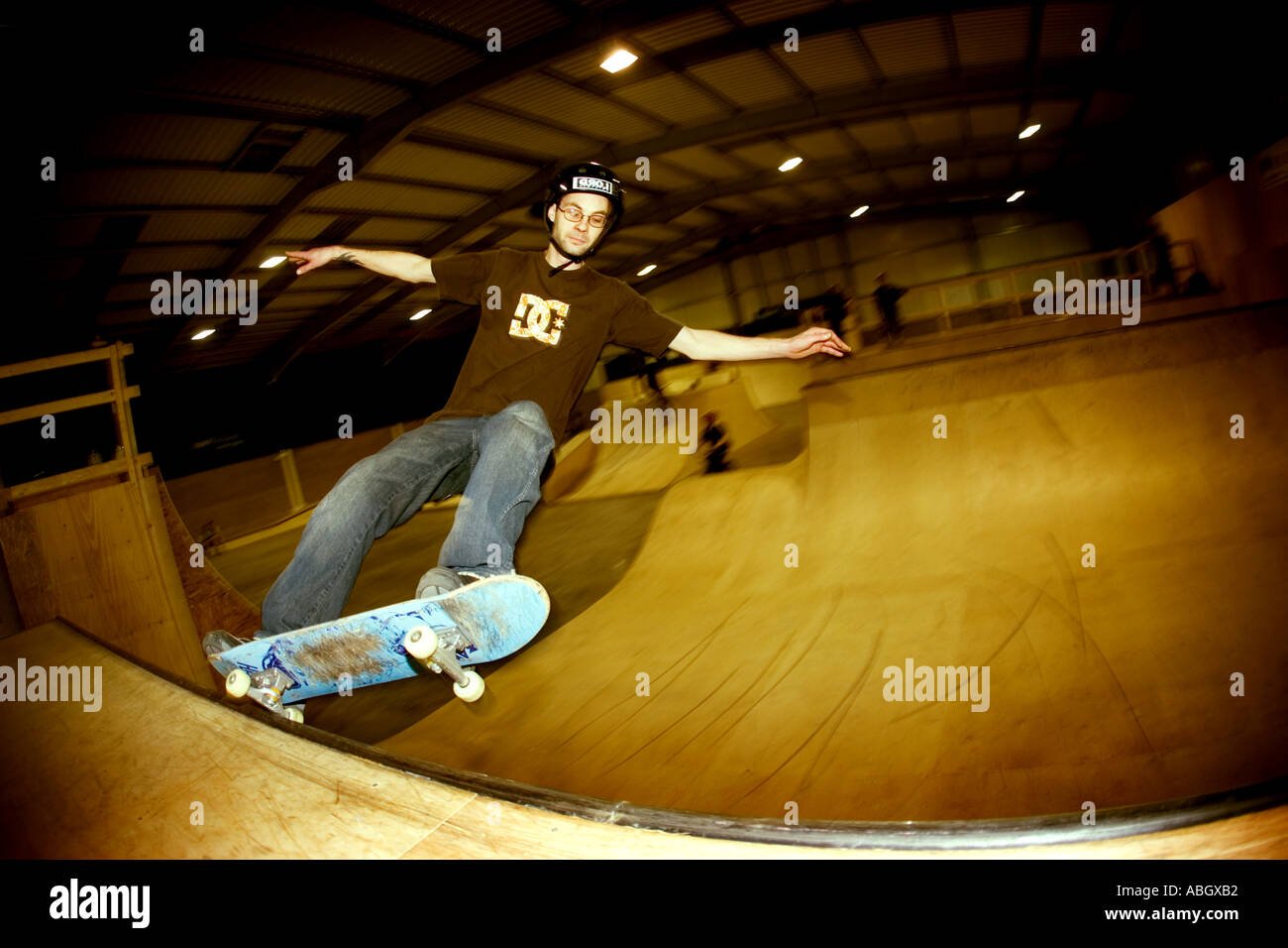 Skateboarder 5 0 grind Stock Photo Alamy